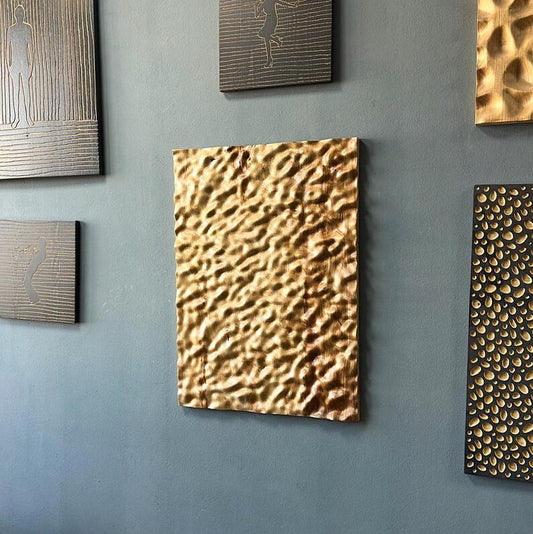 3D Carved Chestnut Wood Wall Art: Asymmetric Ripple Design