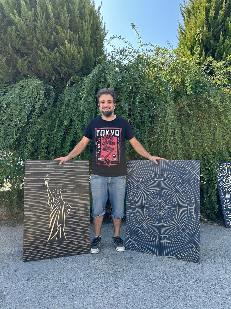 Wooden Statue of Liberty Decor – 3D Line Art Engraving - Wood Wall Hanging Decor