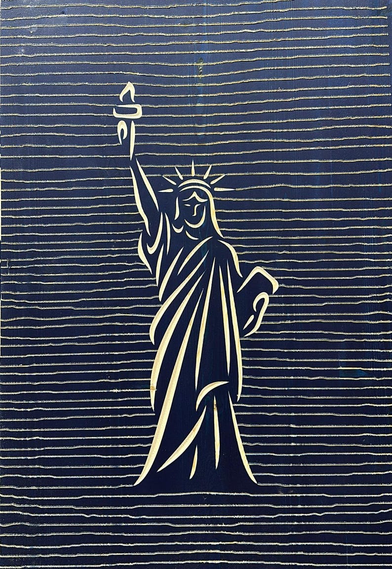 Wooden Statue of Liberty Decor – 3D Line Art Engraving - Wood Wall Hanging Decor