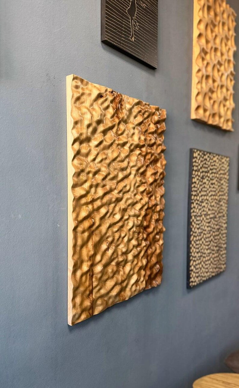 3D Carved Chestnut Wood Wall Art: Asymmetric Ripple Design