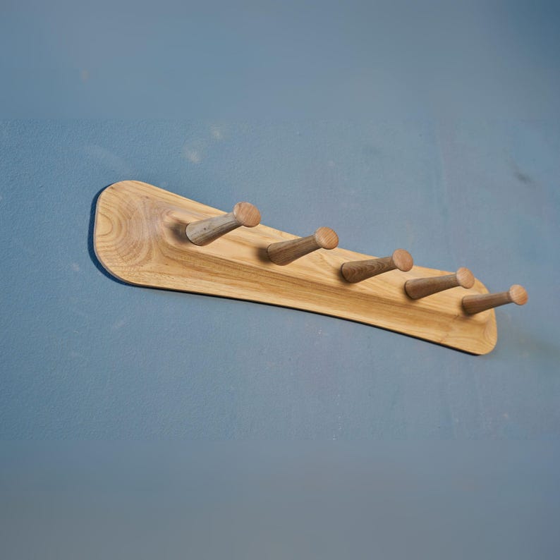 Wooden Wall Coat Rack – Double-Sided Detachable Hooks, Modern Rustic Entryway Organizer, Two-Color Option