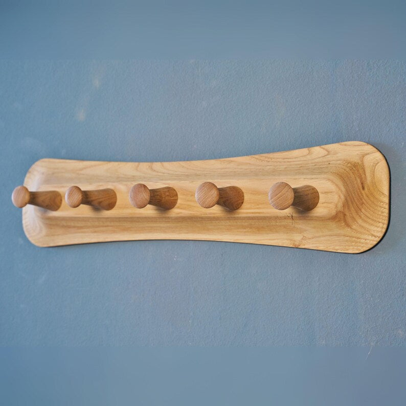 Wooden Wall Coat Rack – Double-Sided Detachable Hooks, Modern Rustic Entryway Organizer, Two-Color Option